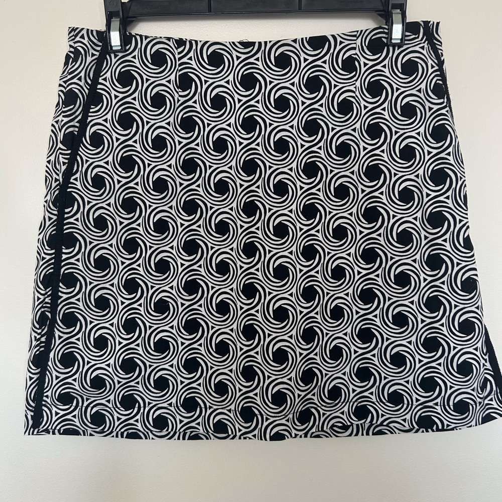 Golftini Black & White Geometric A-Line Golf Skirt